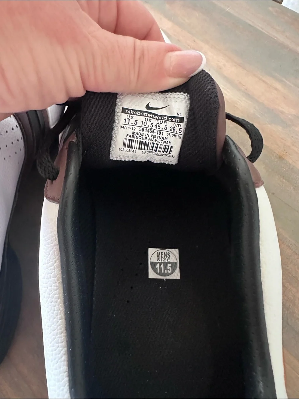 Nike low profile